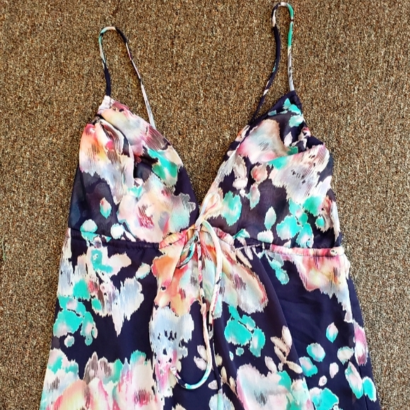 Forever 21 Floral Maxi Dress - Picture 2 of 6